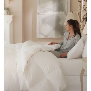 - Royal hotel goose down king comforter